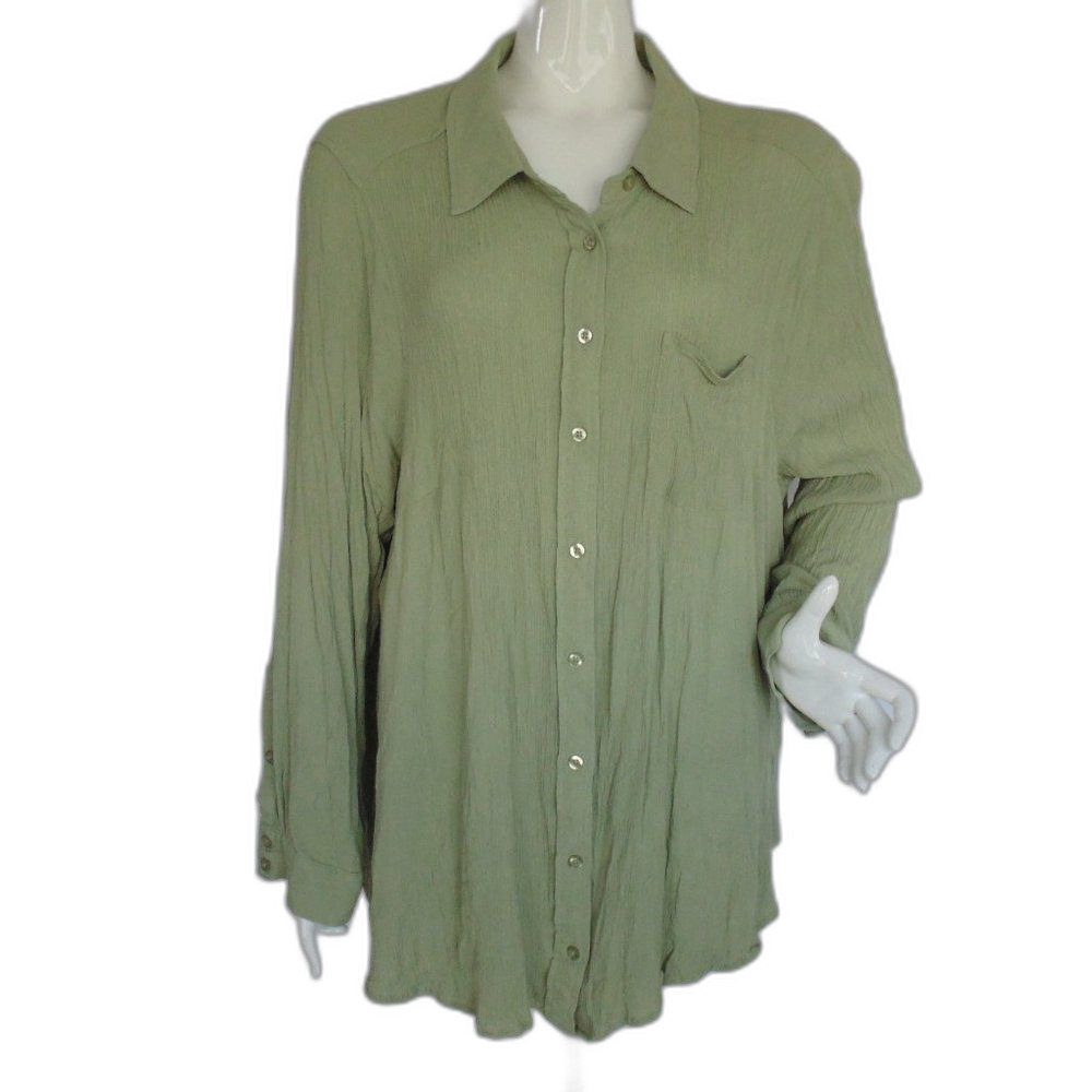 TORRID Blouse, 4/4X, Light Green crinkle, Long sleeves, Pocket, Button Front